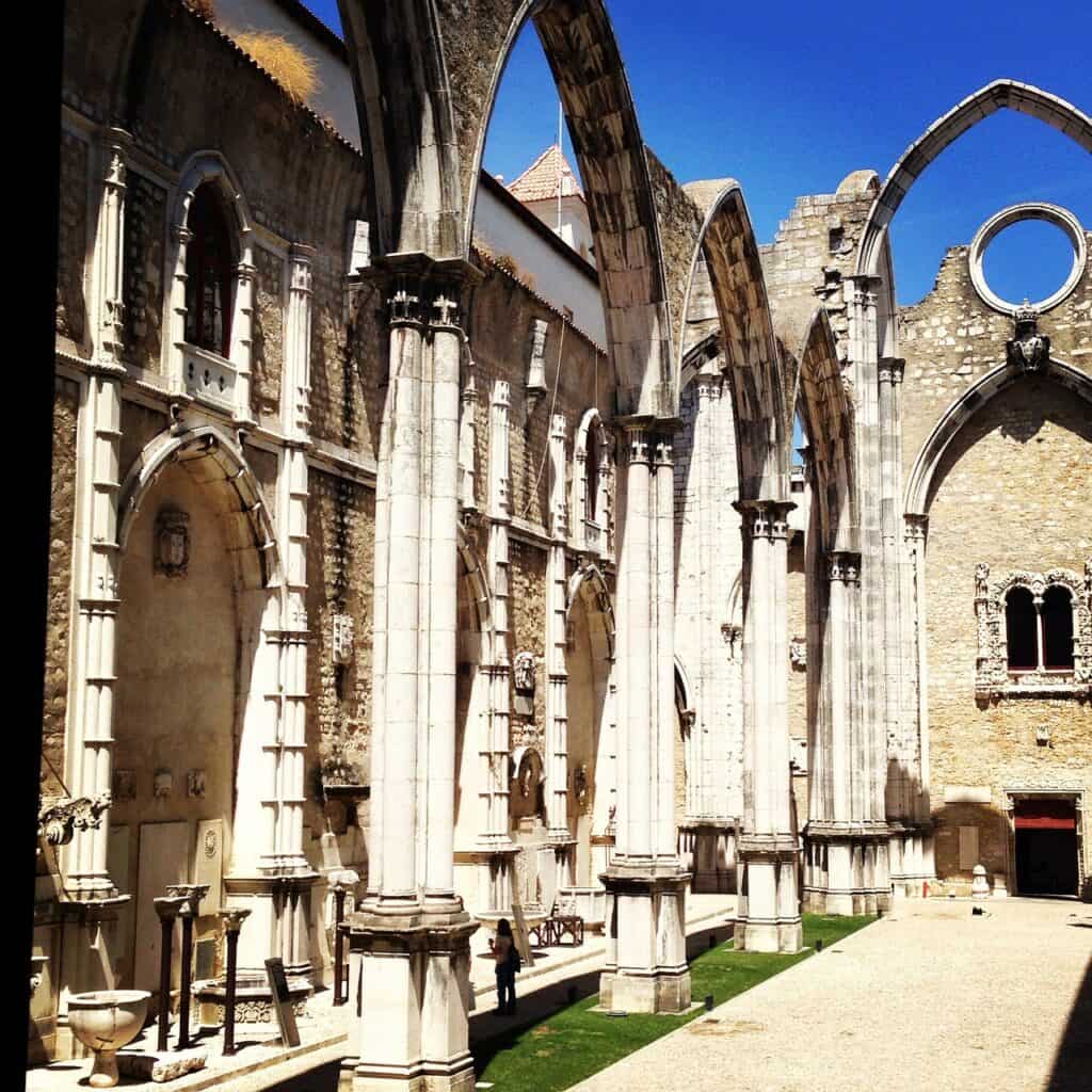 Bairo-Alto-Lisabo-Carmo