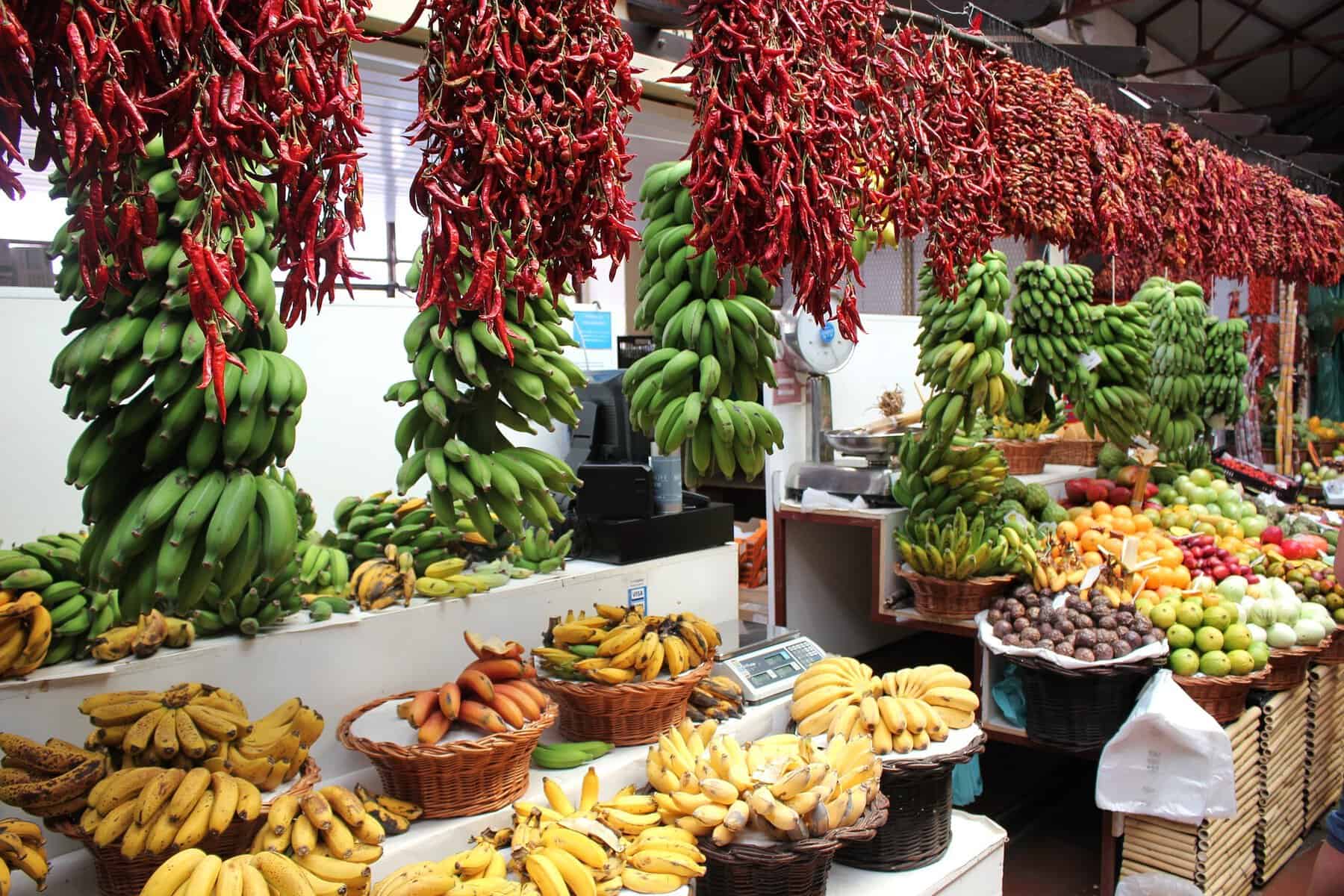 Madeira - Portugal - Funchal - BANANNAS MARKET