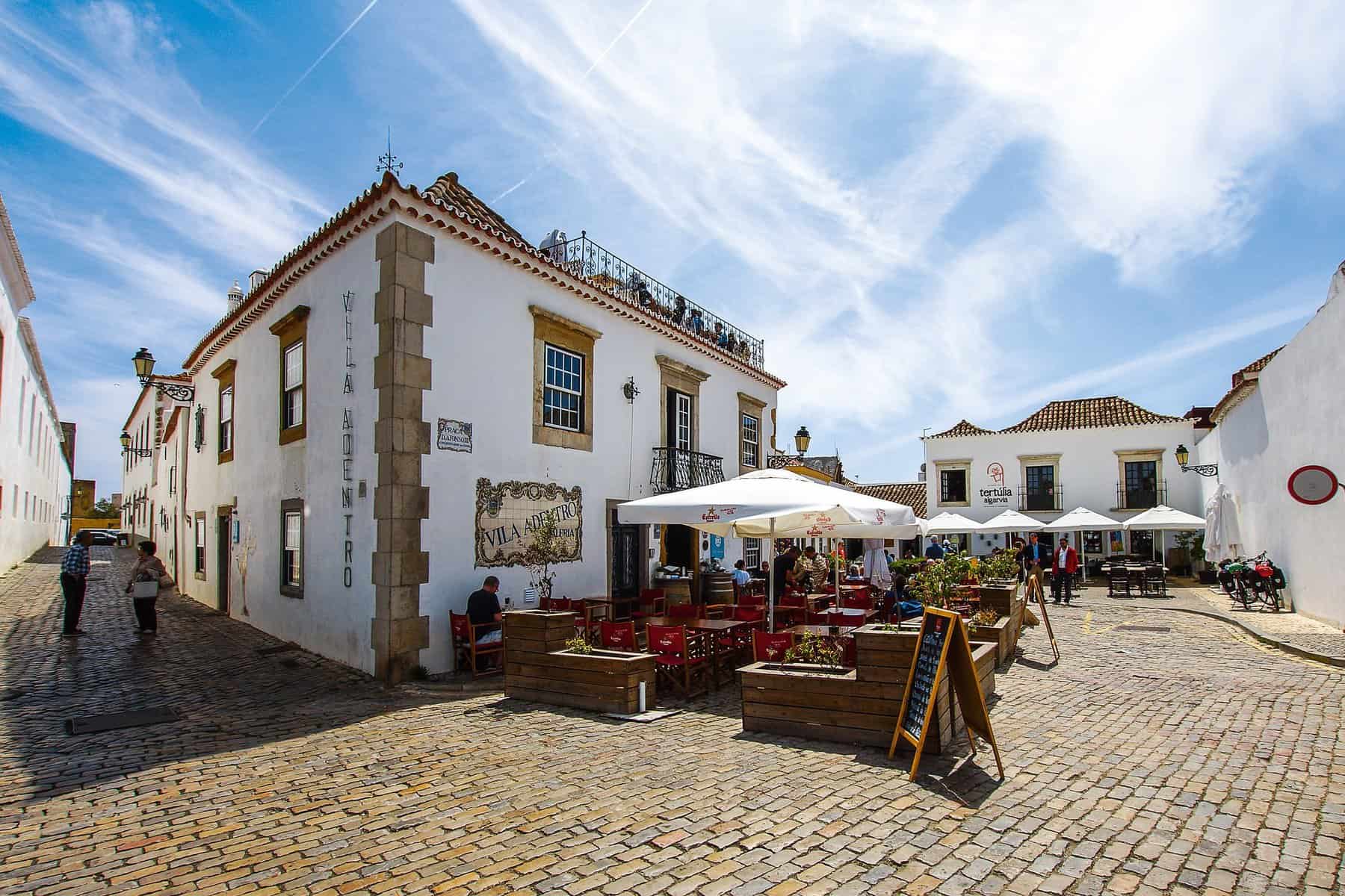 Faro-Portugal-Old-City-cafes-and-restaurants