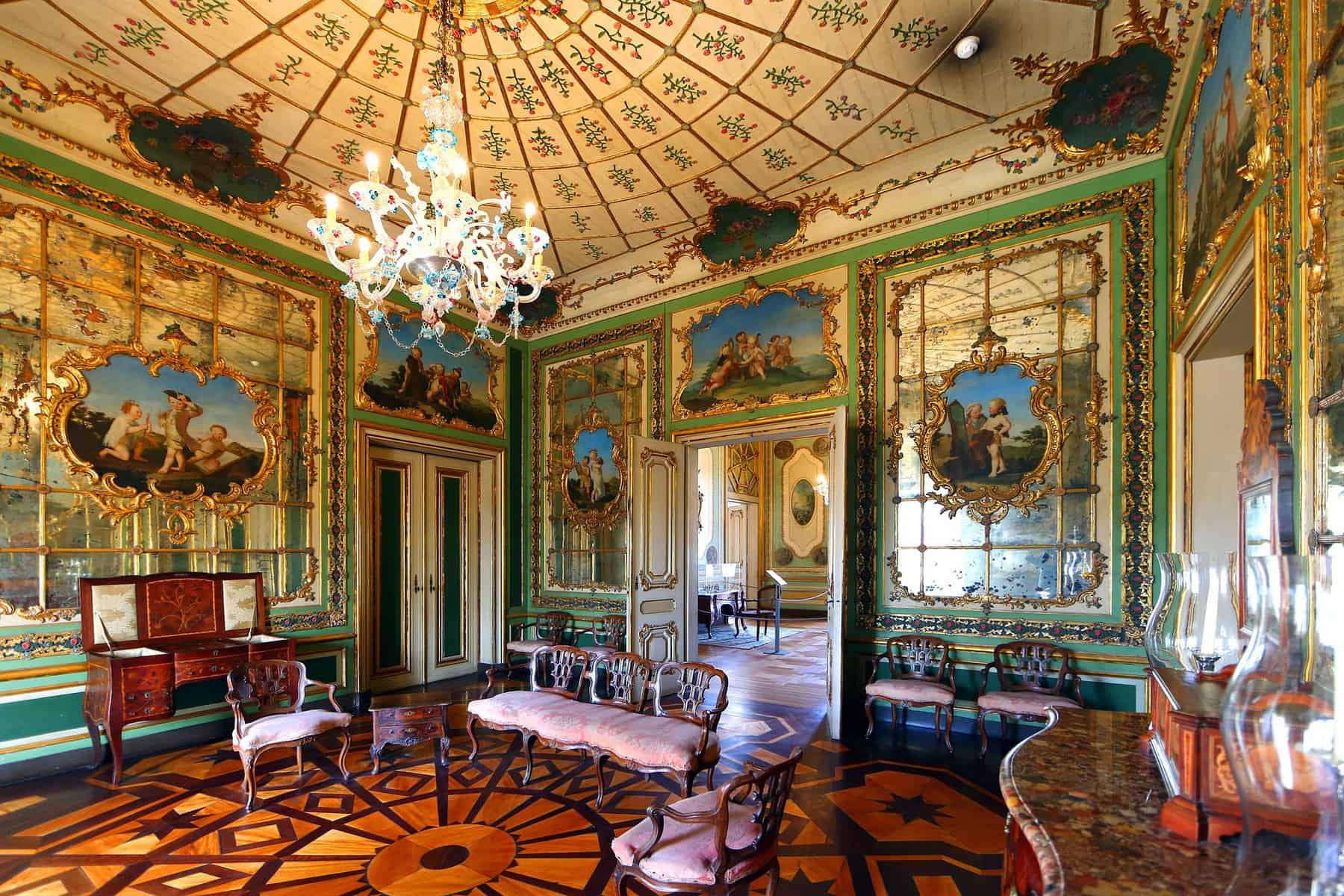Sintra-Portugal-Quelez-Rococo-Toucador-da-Rainha