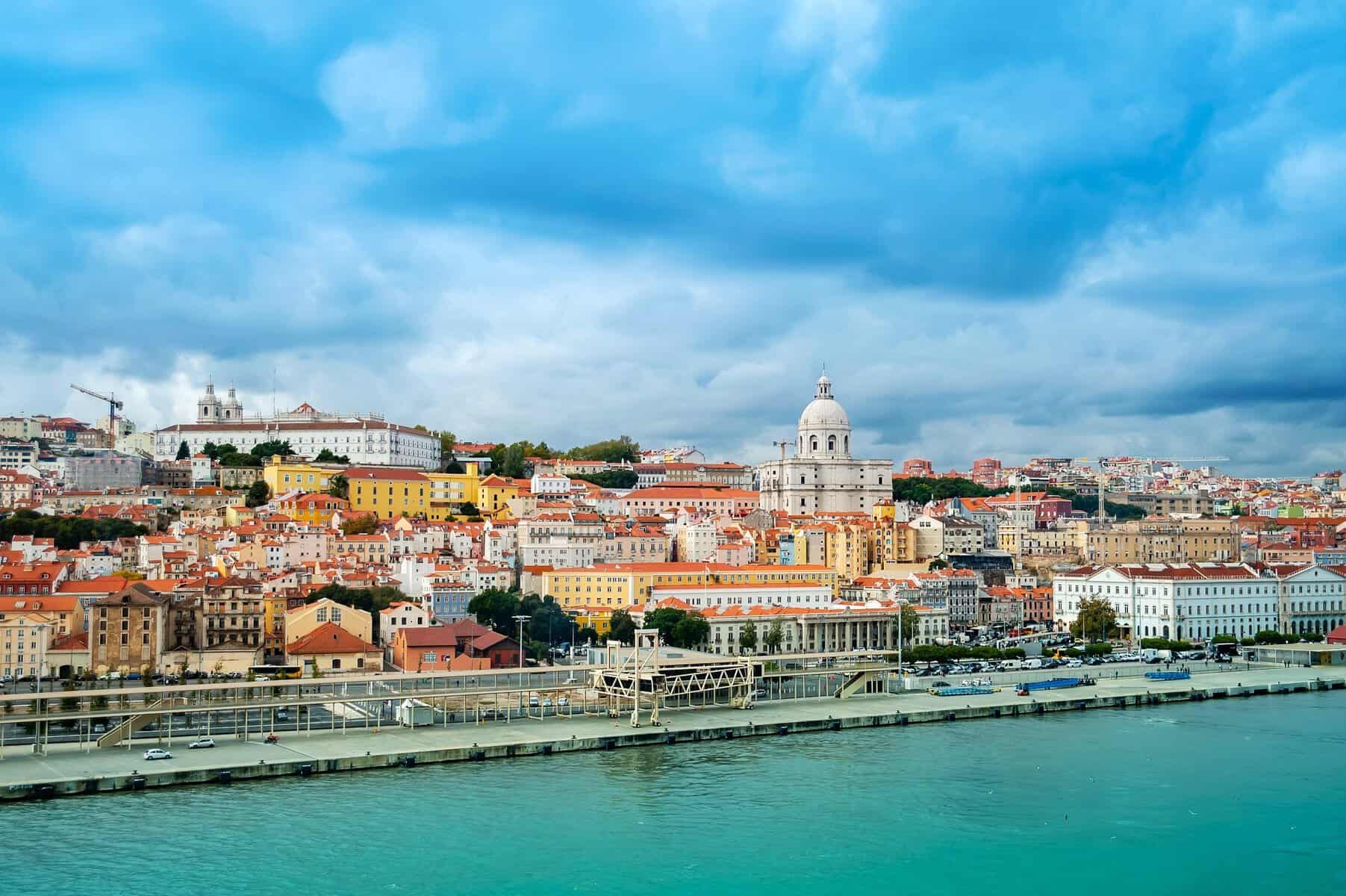 Lisbon-Portugal-Tejo-bank