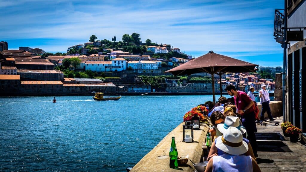 Porto-Portugal-douro-restaurant