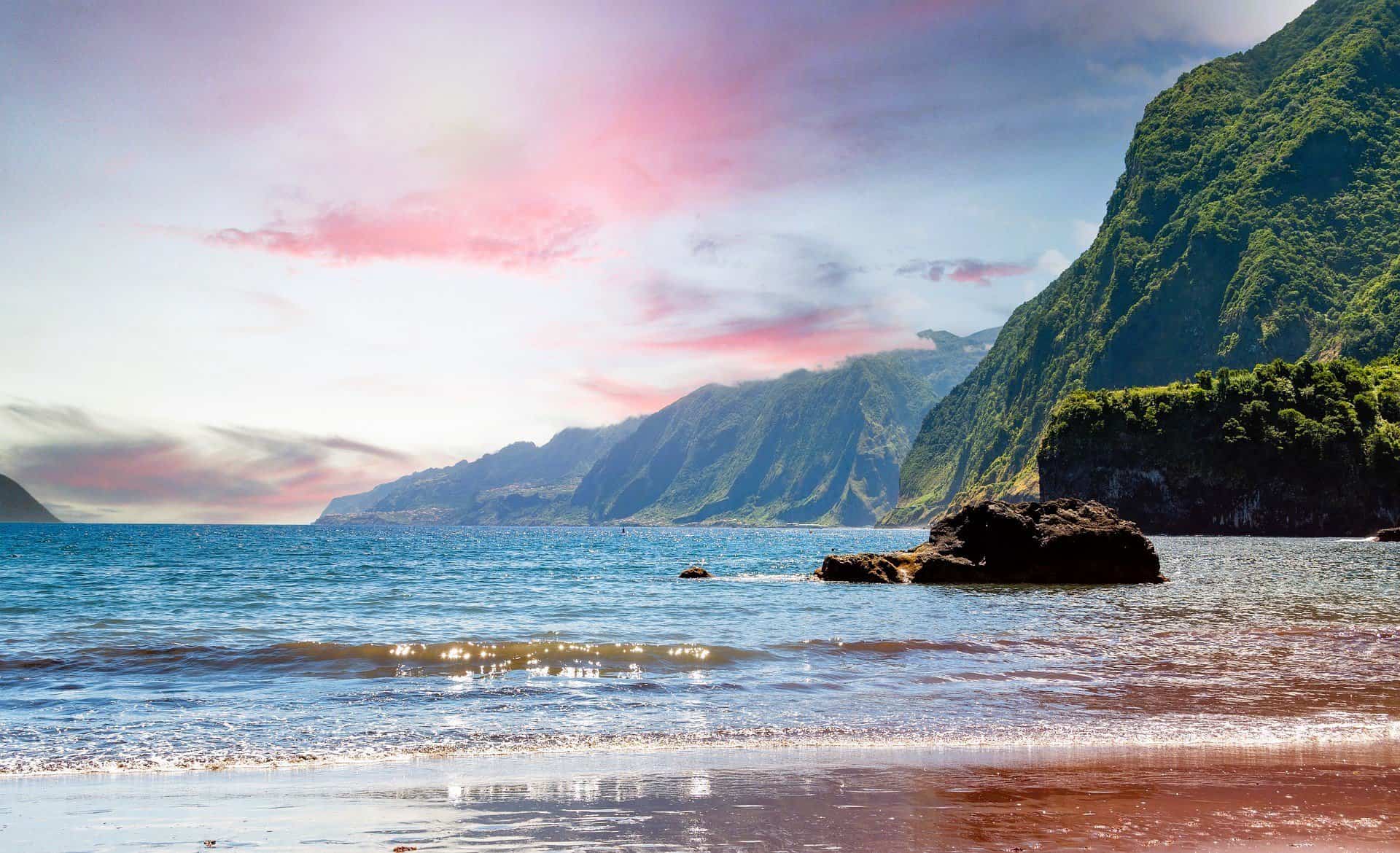 Madeira-Portugal-Green-mountains-and-sea
