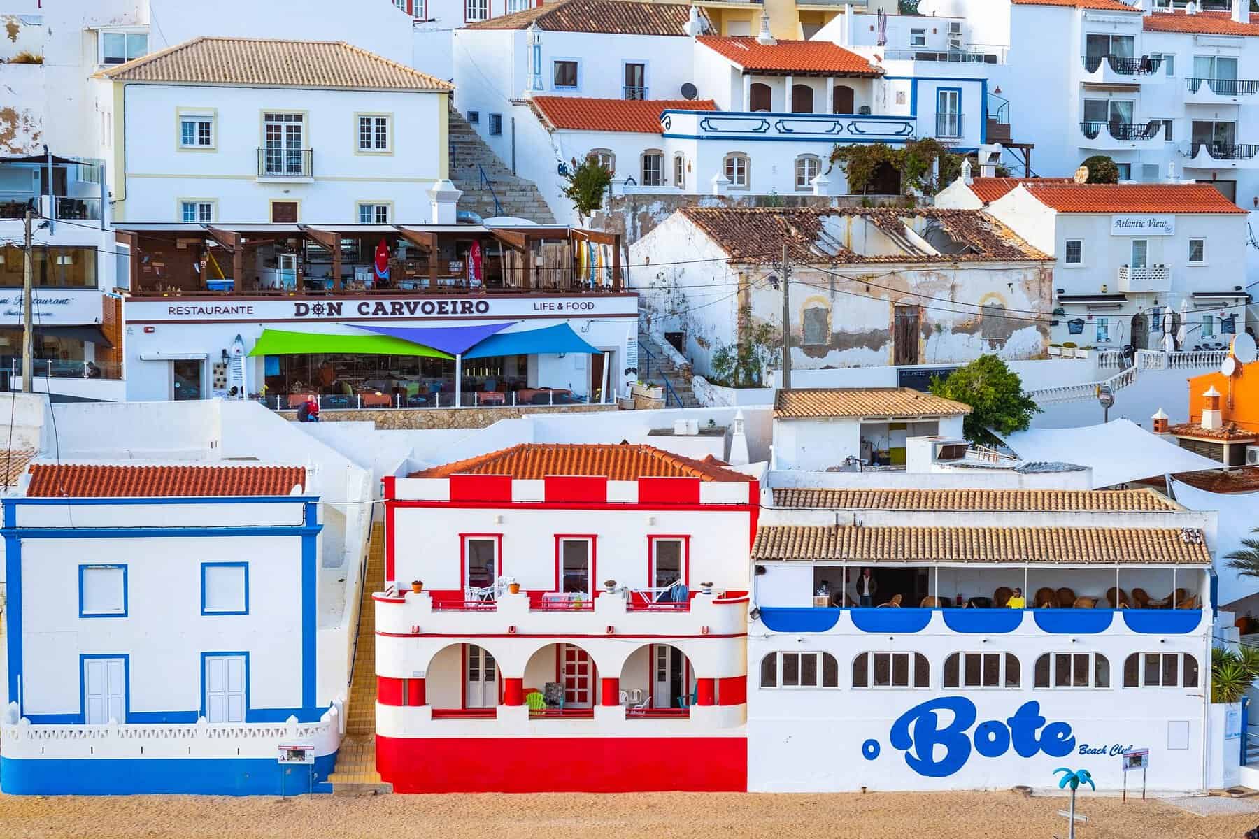 Algrave-Potugal-beach-and-good-vibes-Carvoeiro