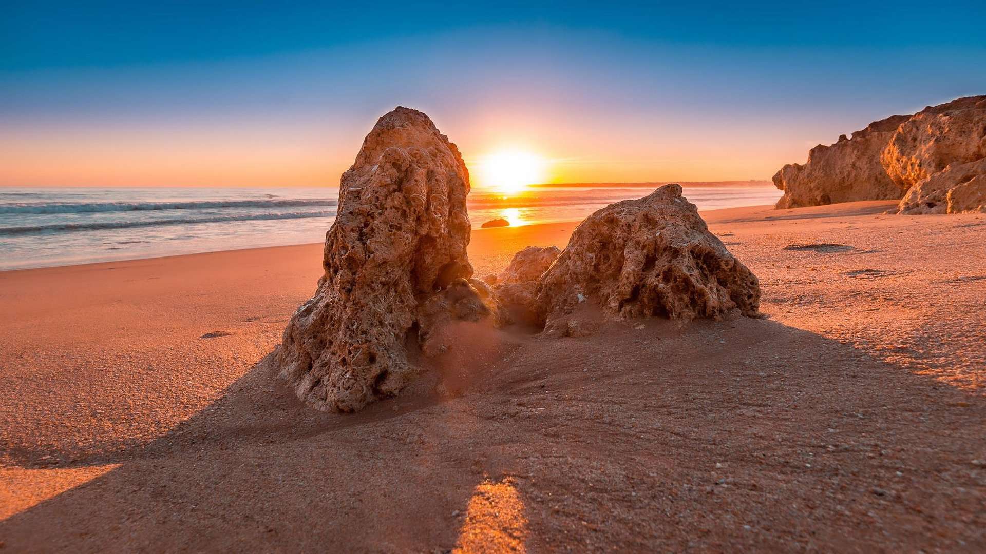 Algrave-Potugal-beach-sunset