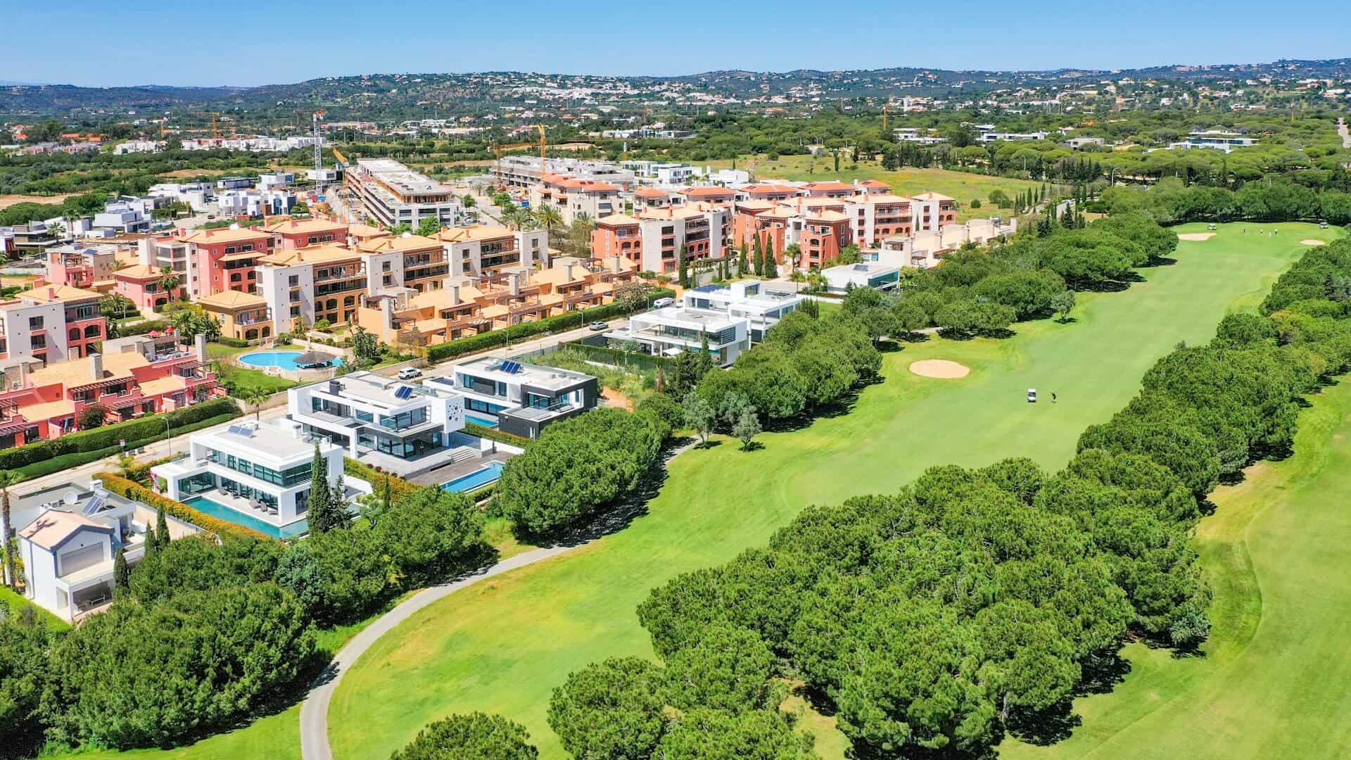 Vilamoura_Algarve_Portugal_golf_and_resort