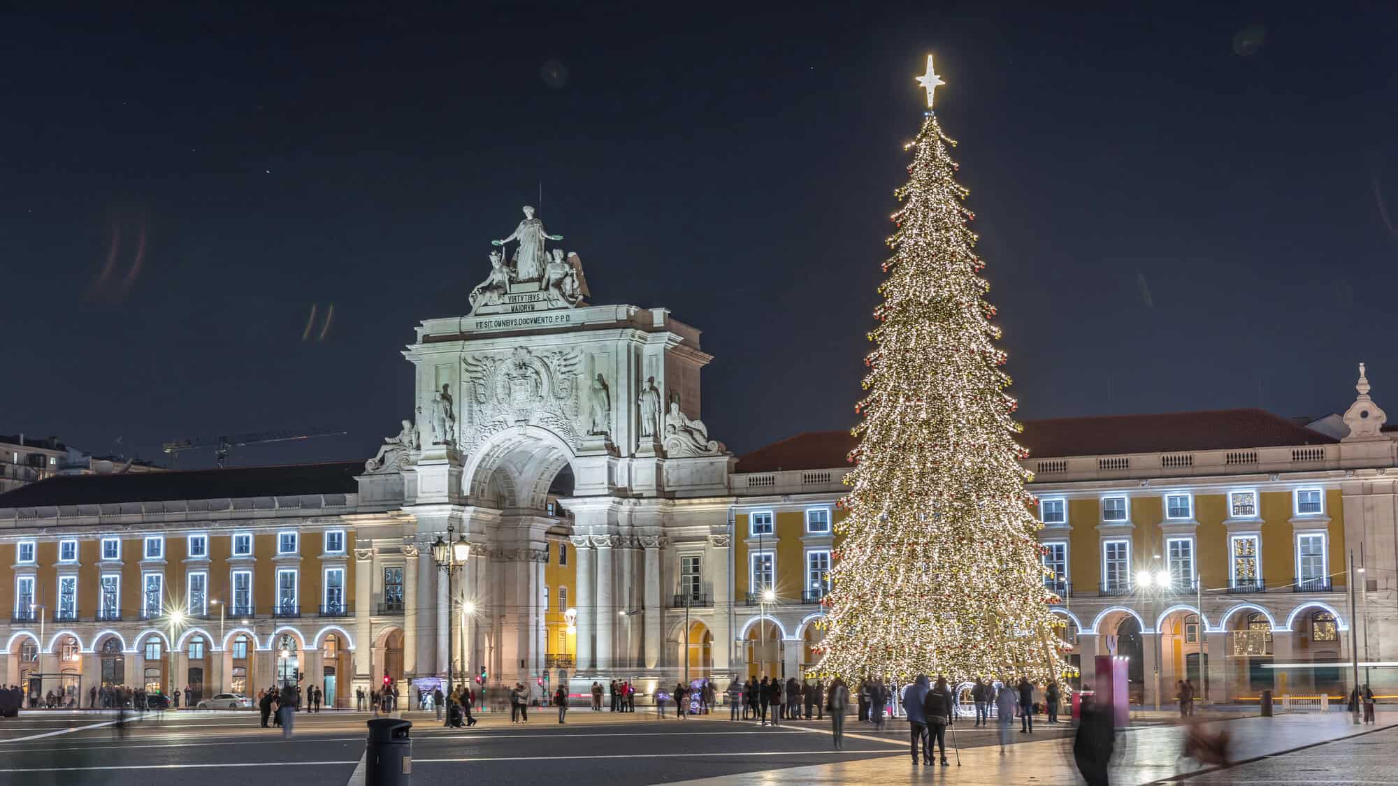 Lisbon-Portugal-christmas-at-comercio-square