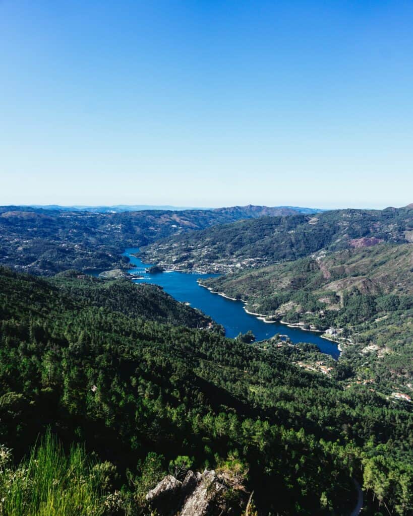Peneda-Geres-Portugal-Park-lake-forest