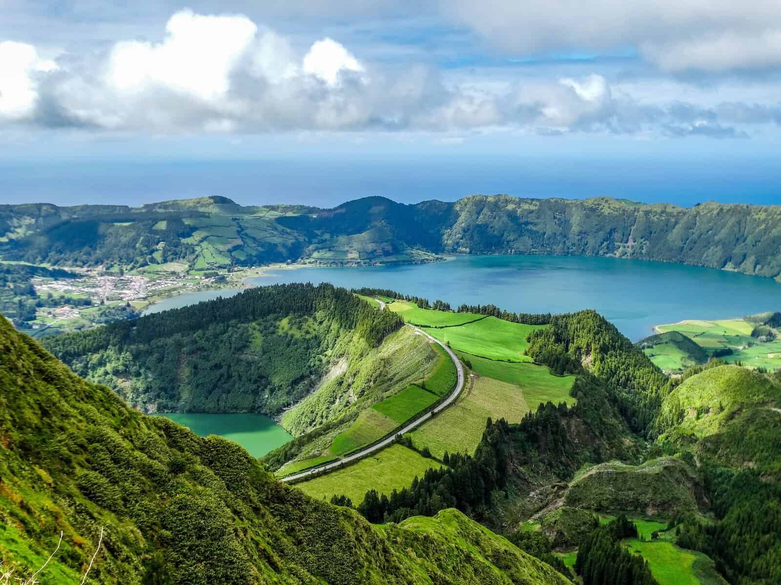 Sao-Miguel-Azores-Sete-Cidades-LAKE