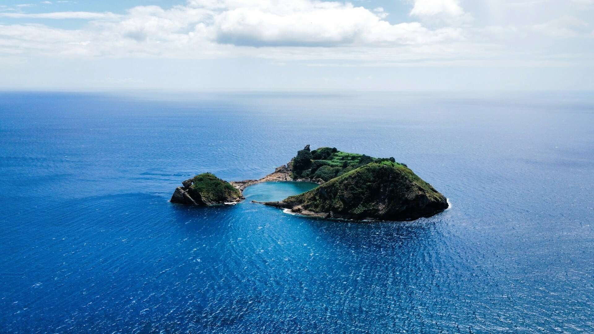 Sao-Miguel-Azores-Vila-Franca-do-Campo-ISLET