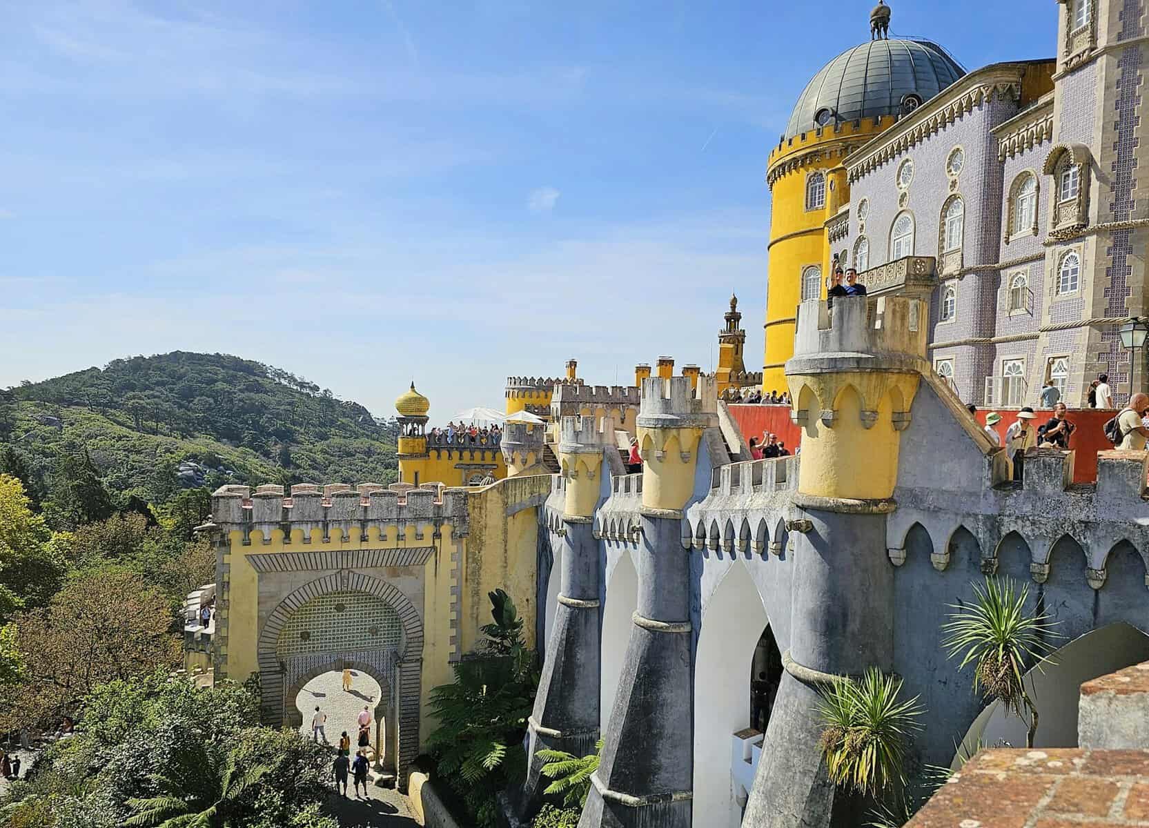Sintra-Portugal-pena-PEOPLE