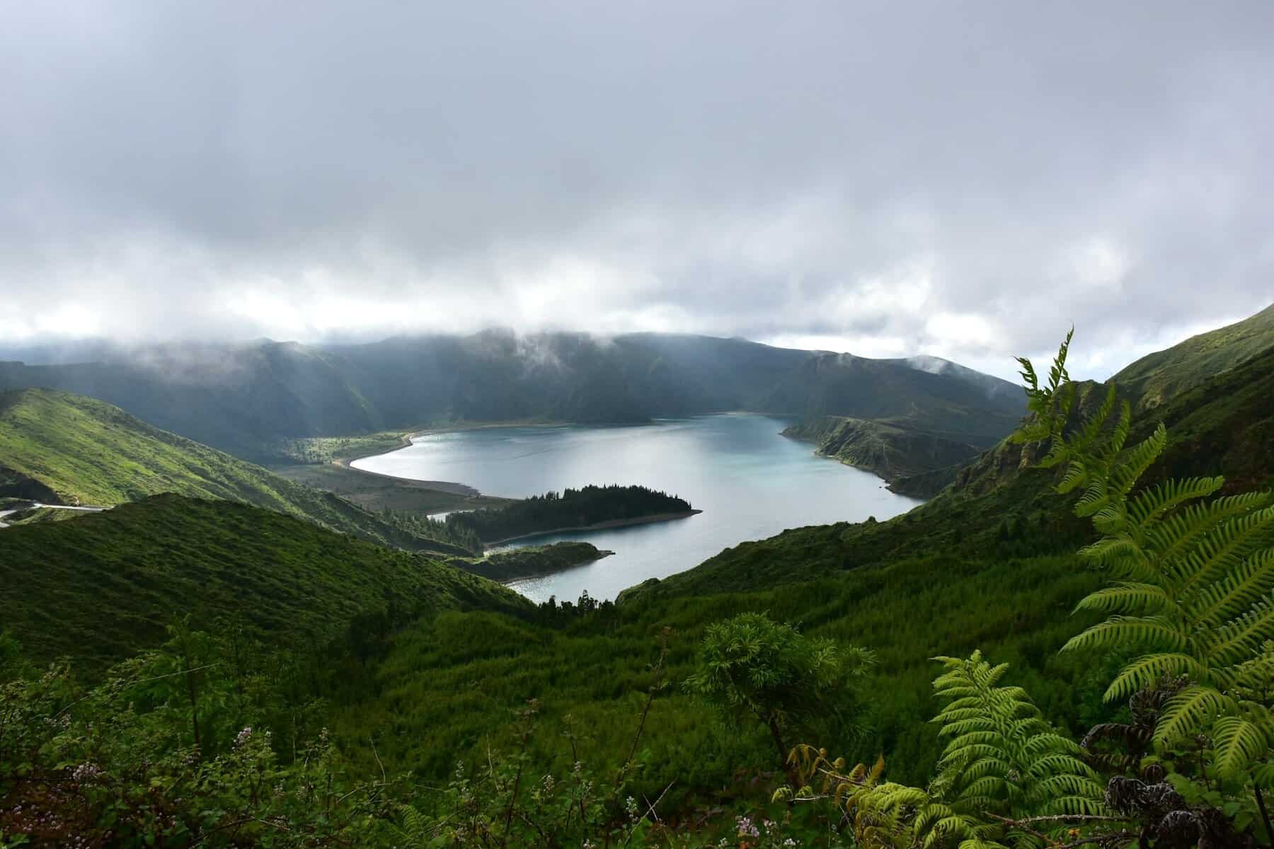 azores-sao-miguel-lagoa-do-fogo