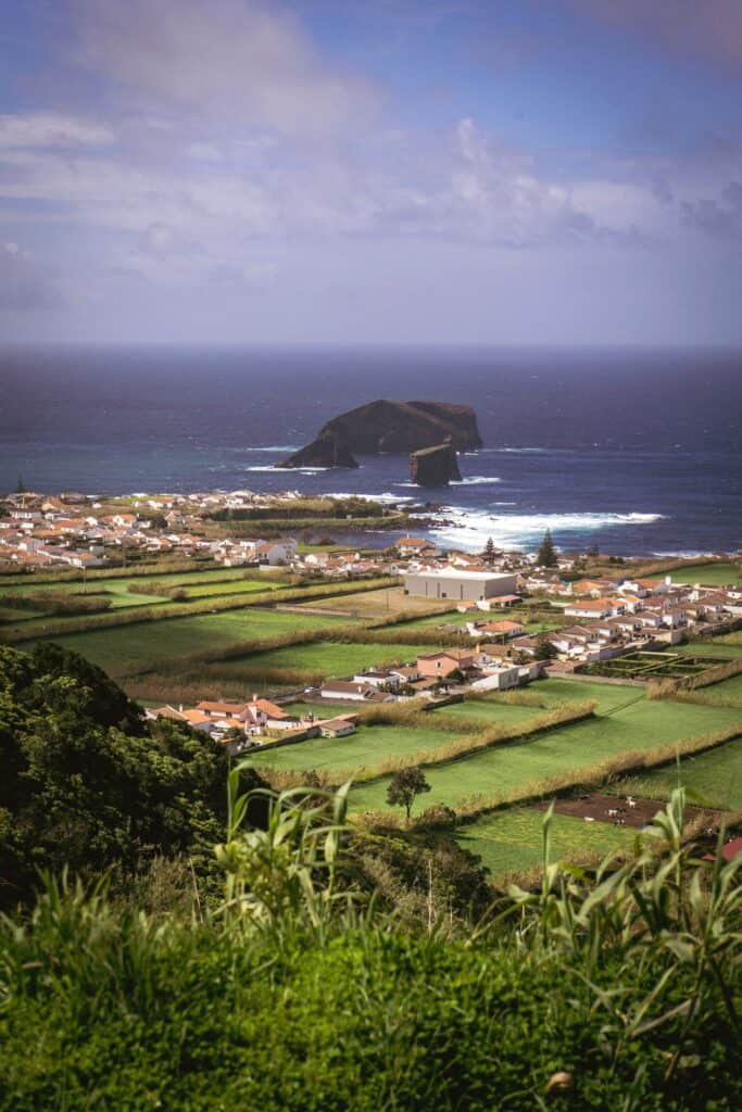 azores-sao-miguel-mosteiros