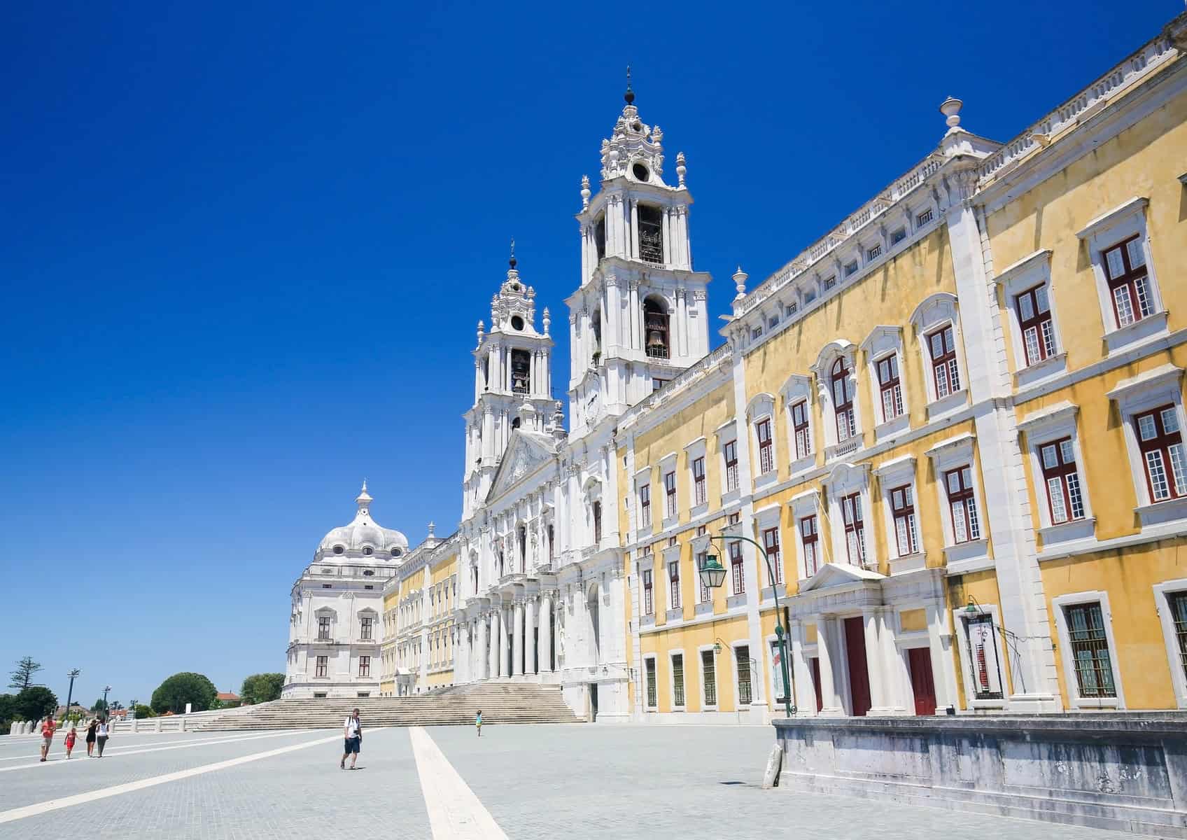 Ericeira-portugal-MAFRA-PALACE