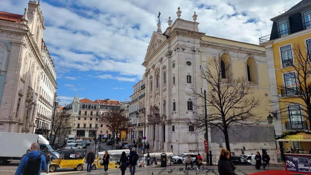 Lisbon-Portugal-CAR-DRIVING
